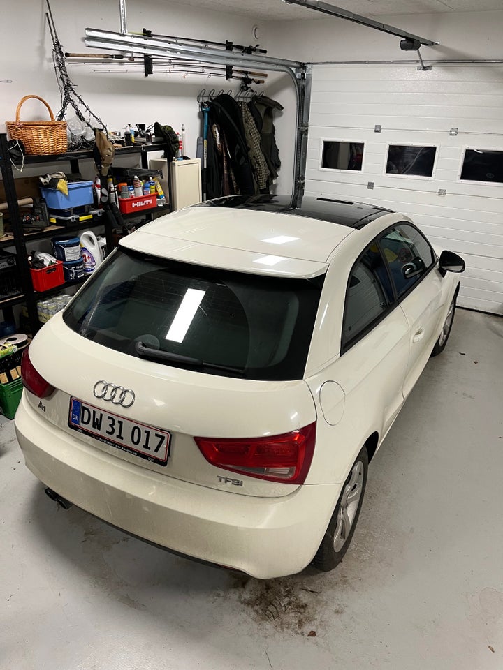 Audi A1 1,4 TFSi 122 Attraction S-tr. 3d