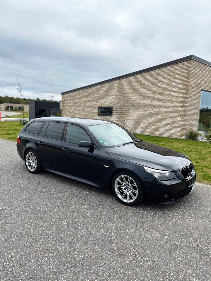 BMW 530d 3,0 Touring M-Sport Steptr. 5d