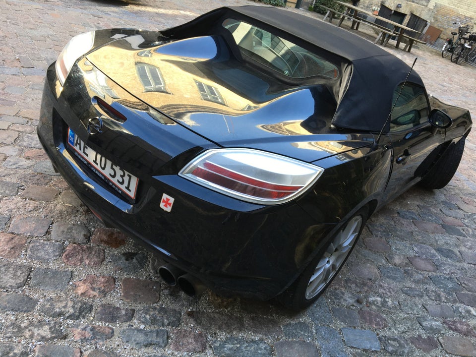 Opel GT 2,0 Turbo Cabriolet 2d