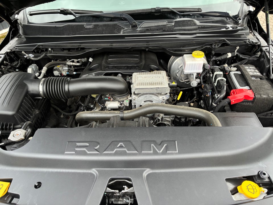 Dodge RAM 1500 5,7 V8 Hemi Built to Serve aut. 4d