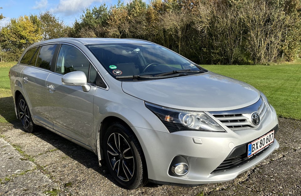 Toyota Avensis 2,0 D-4D T2 Touch stc. 5d