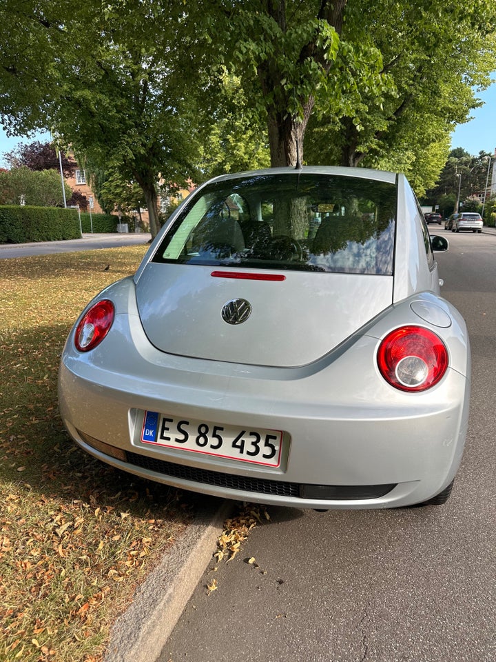 VW New Beetle 1,6 Trendline 2d