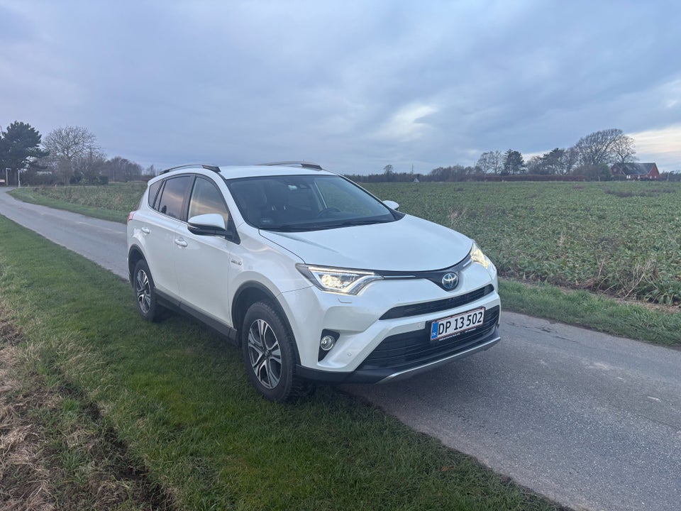 Toyota RAV4 2,5 Hybrid H3 MDS 5d