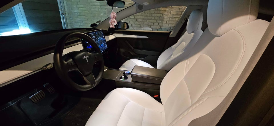 Tesla Model 3 Performance AWD 4d