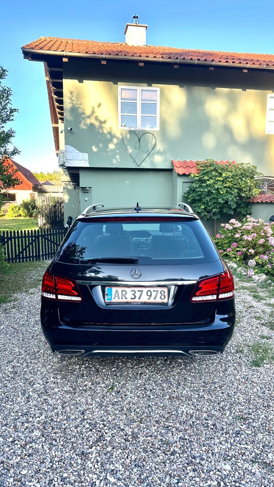 Mercedes E220 2,2 CDi Avantgarde stc. aut. 5d
