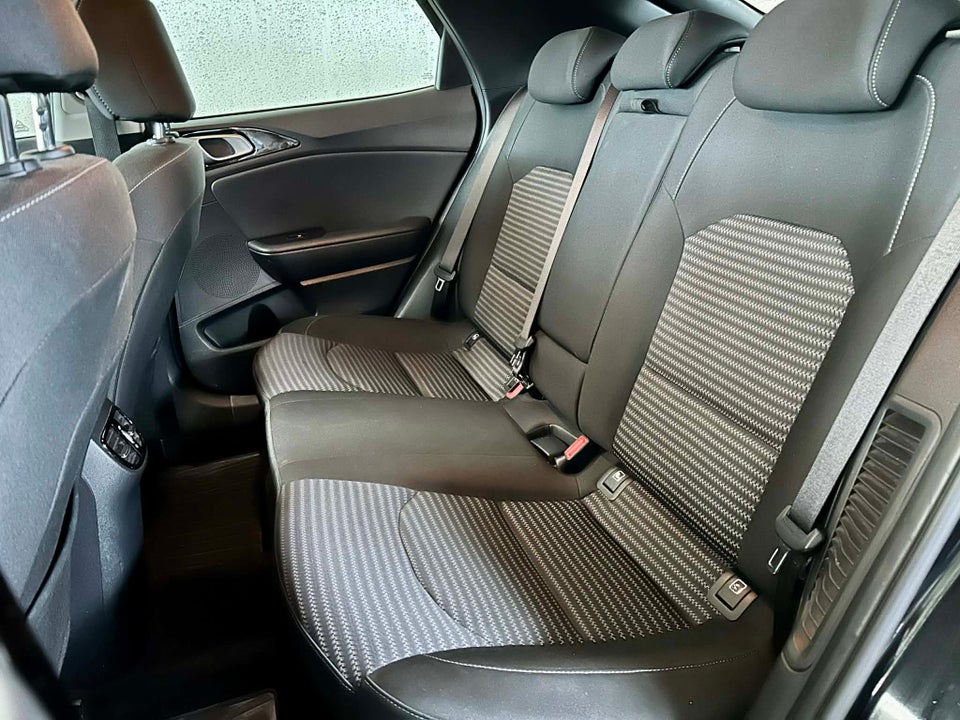 Kia XCeed 1,6 PHEV Prestige DCT 5d