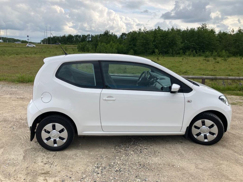 VW Up! 1,0 75 Move Up! ASG 3d