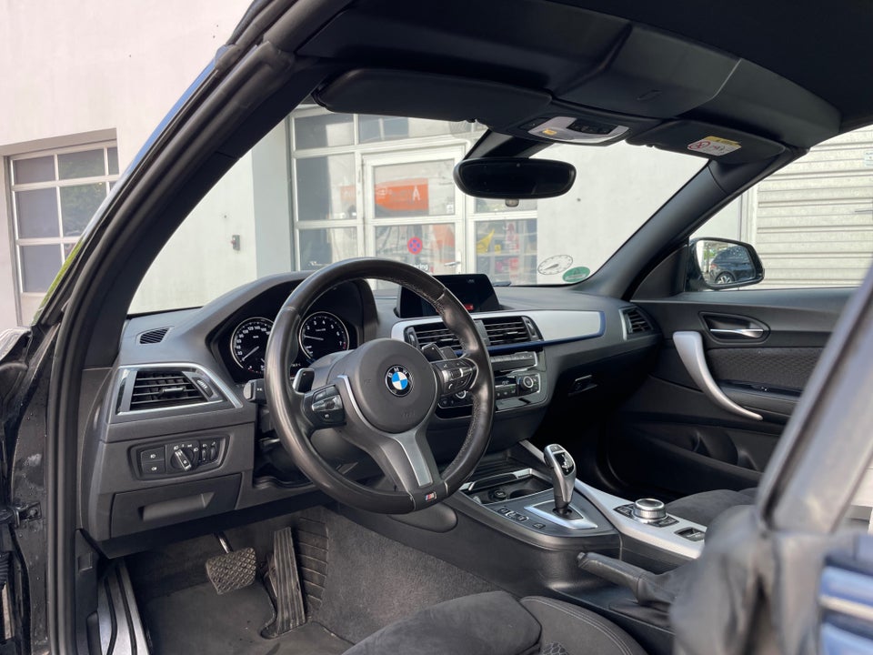 BMW 220i 2,0 Cabriolet M-Sport aut. 2d