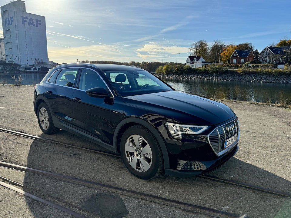 Audi e-tron 50 quattro 5d