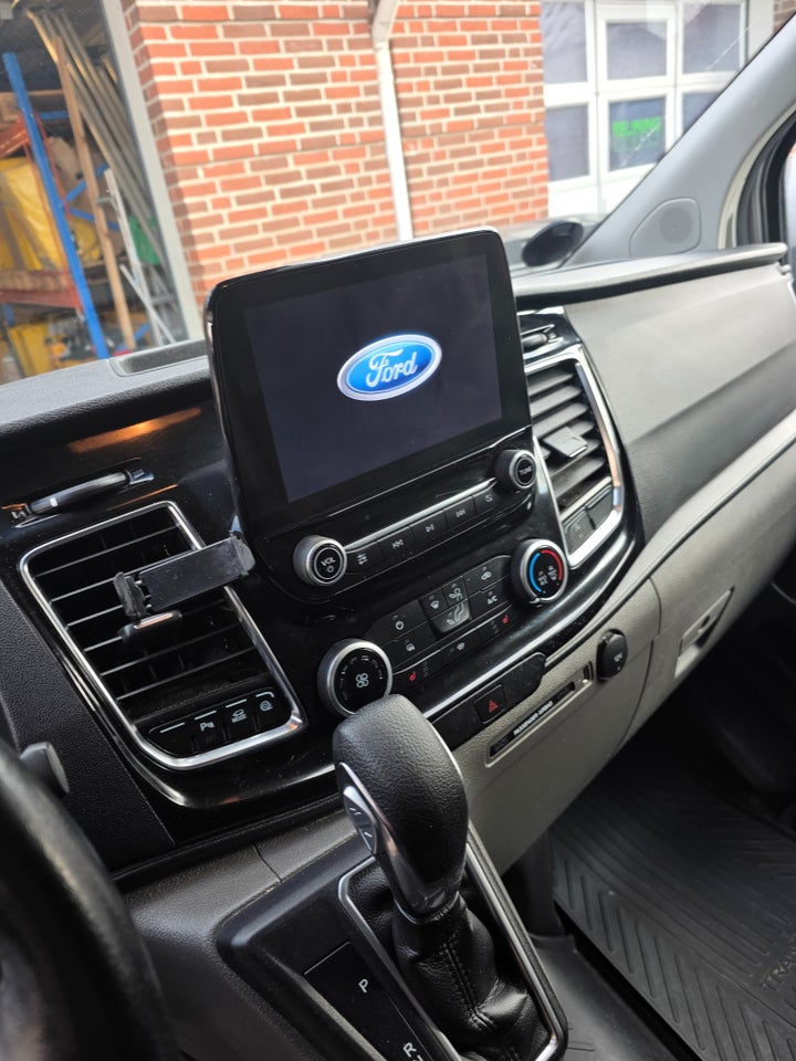 Ford Transit Custom 320L 2,0 TDCi 185 Sport aut.