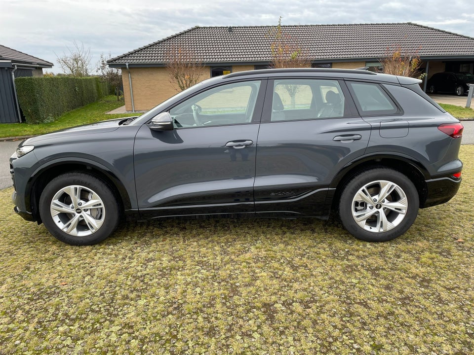 Audi Q6 e-tron Progress performance 5d