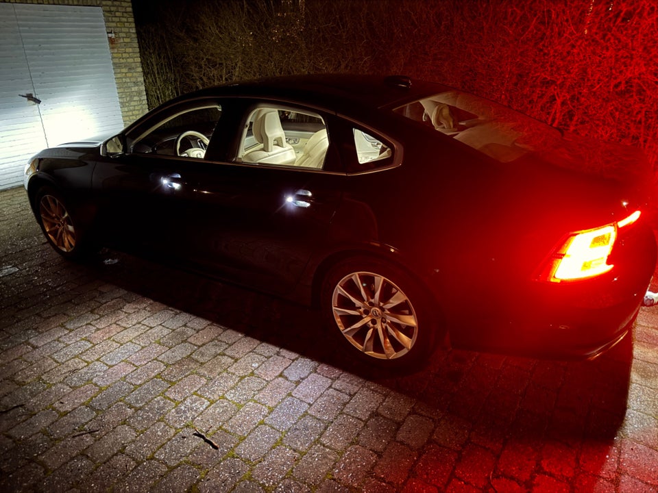 Volvo S90 2,0 T4 190 Momentum+ aut. 4d