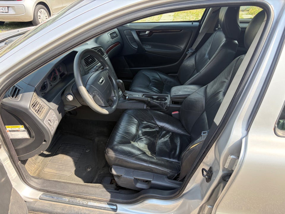 Volvo V70 2,4 T 200 aut. 5d