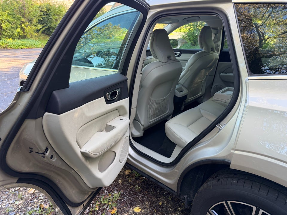 Volvo XC60 2,0 B4 197 Inscription aut. 5d