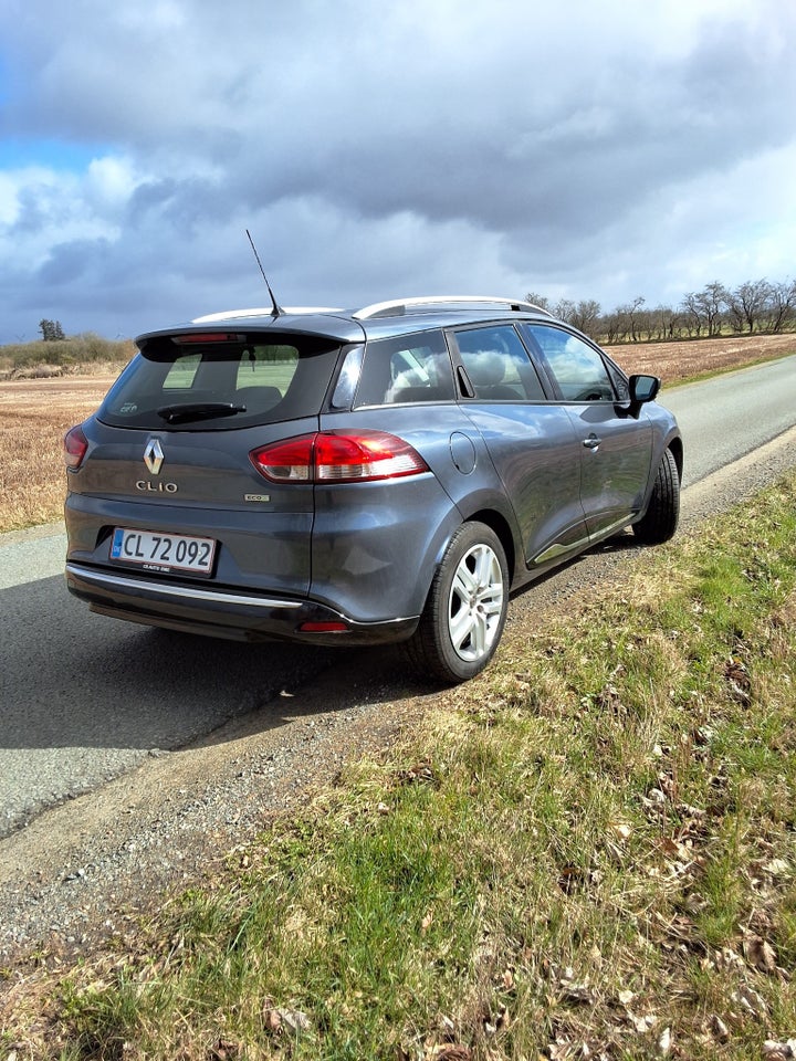 Renault Clio IV 1,5 dCi 90 Zen Sport Tourer 5d