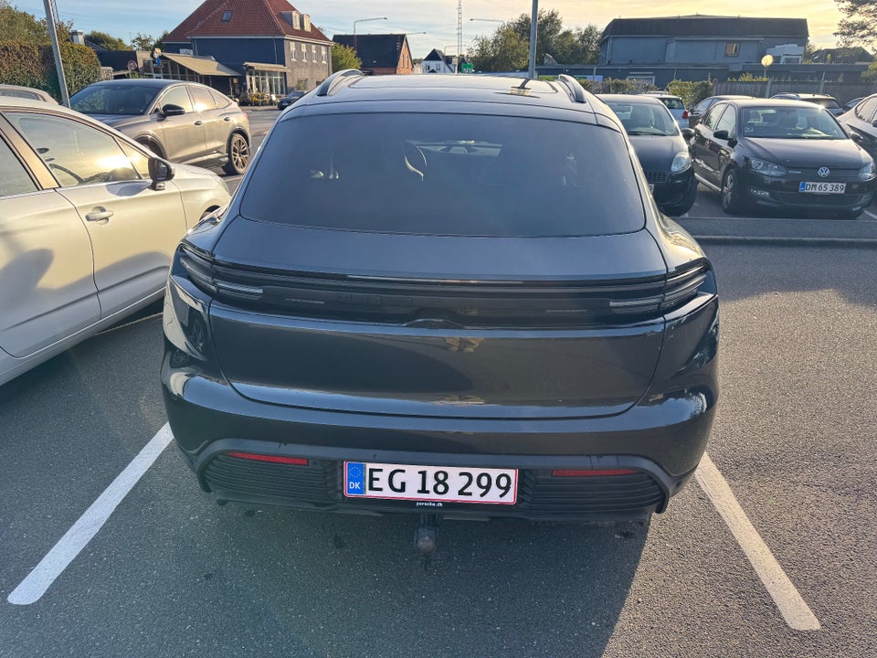 Porsche Macan 4 5d