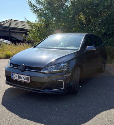 VW Golf VII 1,4 GTE DSG 5d