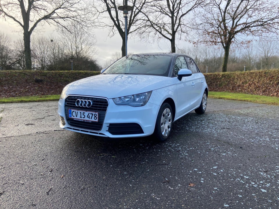 Audi A1 1,6 TDi 90 Ambition Sportback 5d