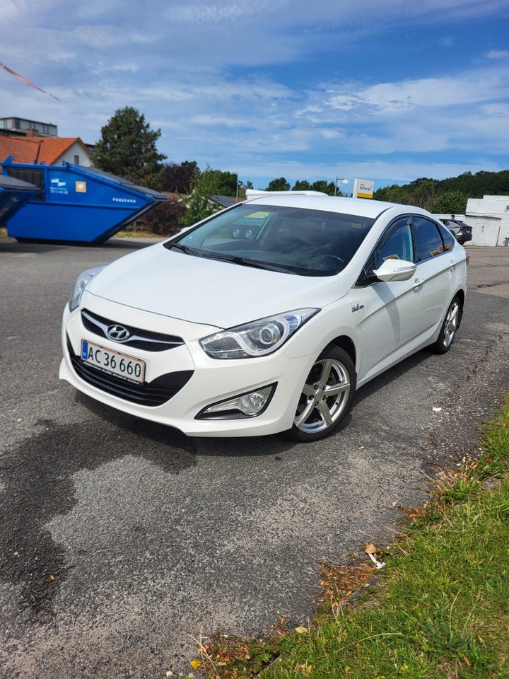 Hyundai i40 1,7 CRDi 136 Style 4d