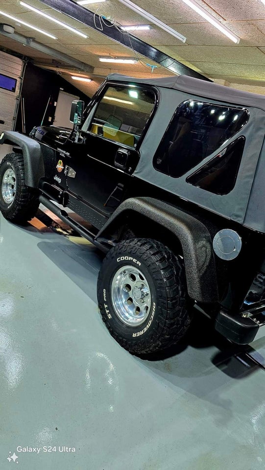 Jeep Wrangler 4,0 4x4 3d