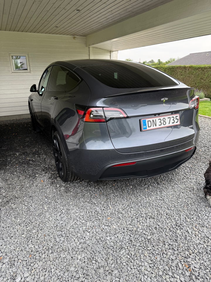 Tesla Model Y Long Range AWD 5d