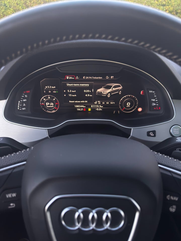 Audi Q7 3,0 TDi 272 S-line quattro Tiptr. 7prs 5d