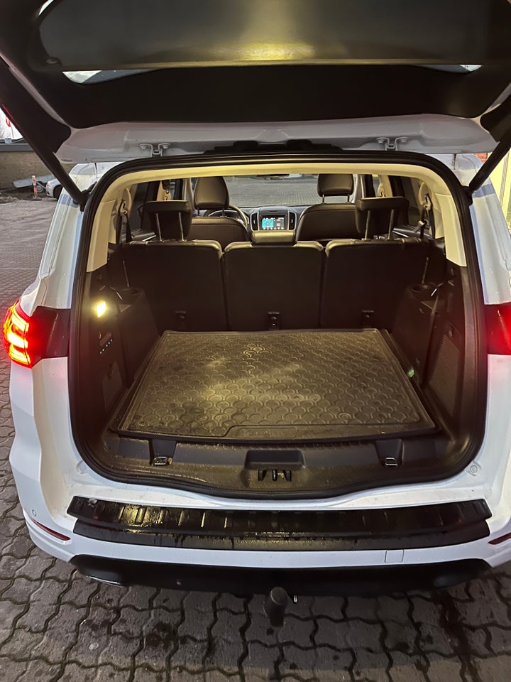 Ford S-MAX 2,0 TDCi 180 Titanium aut. 7prs 5d