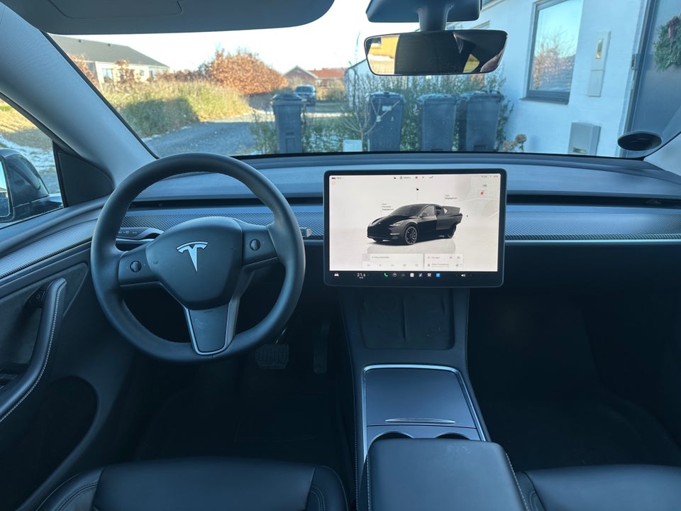 Tesla Model Y RWD 5d