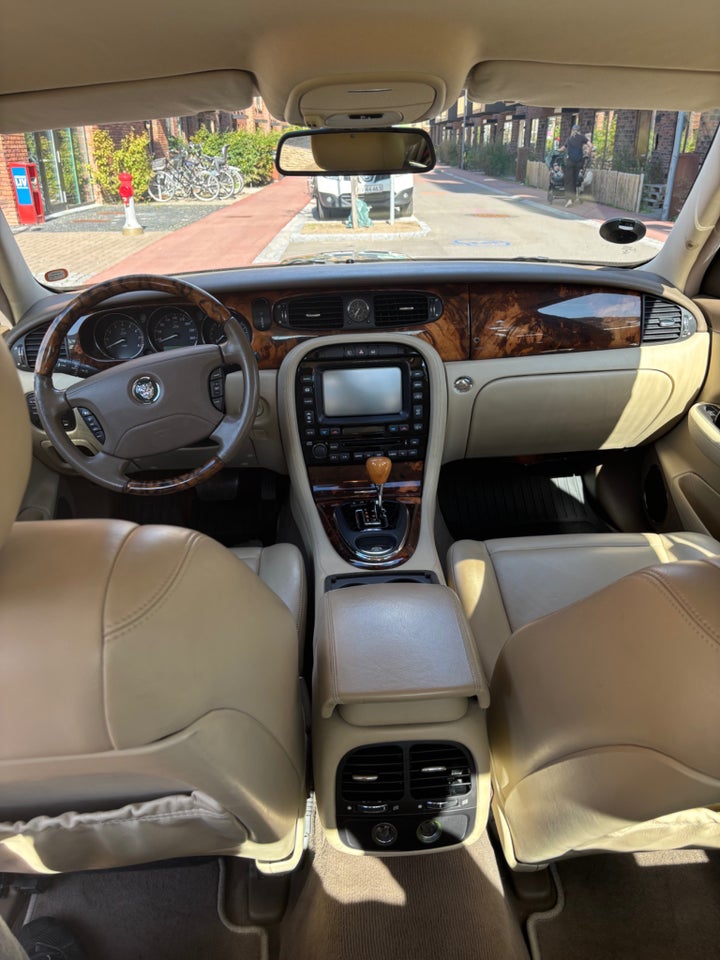 Jaguar XJ6 3,0 Classic aut. 4d