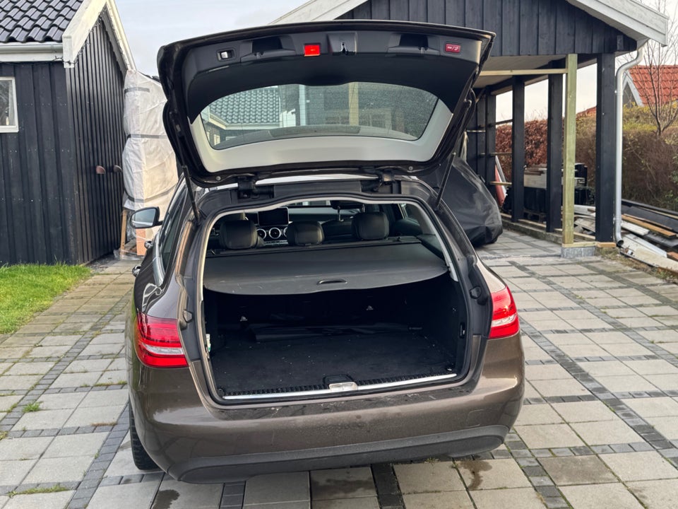 Mercedes C200 2,0 stc. aut. 5d