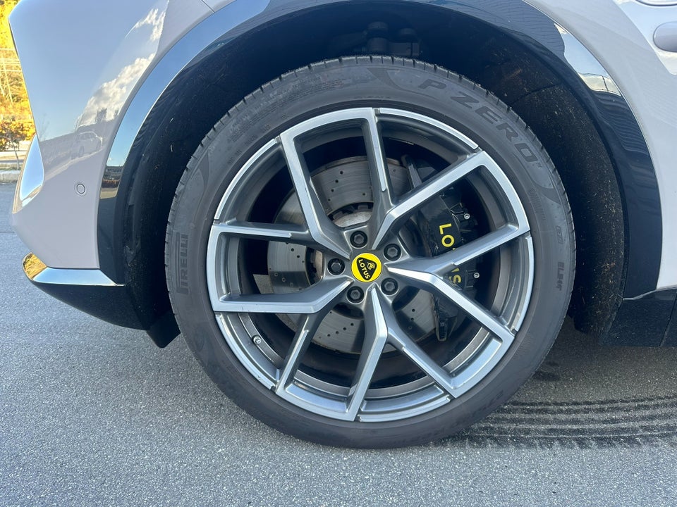 Lotus Eletre 5d
