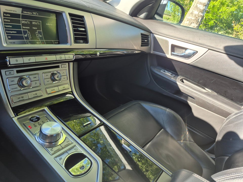 Jaguar XF 3,0 D V6 S Luxury aut. 4d