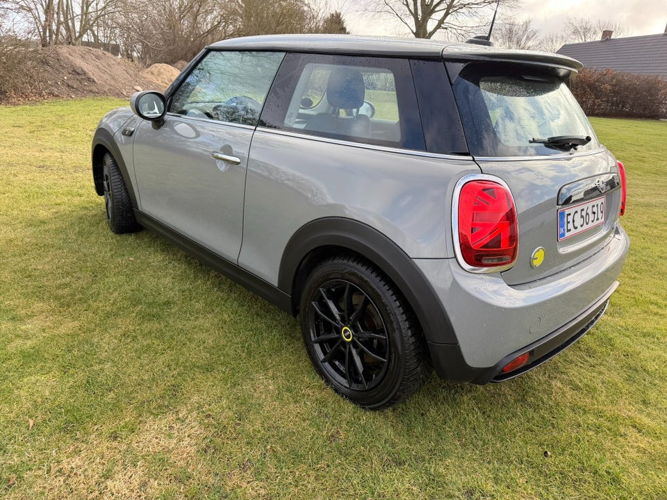 MINI Cooper SE Essential Trim 3d