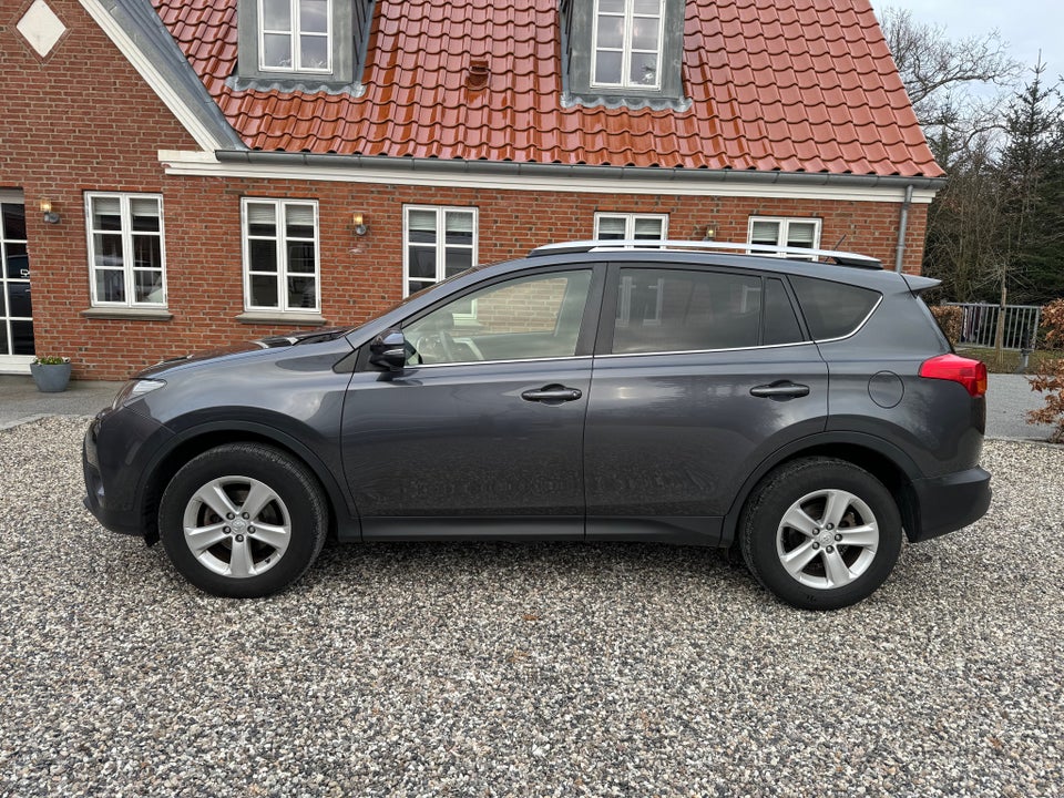 Toyota RAV4 2,0 D-4D T3 Van 5d