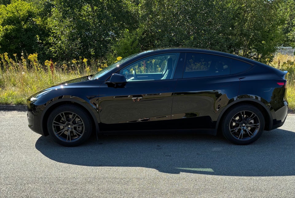 Tesla Model Y RWD 5d