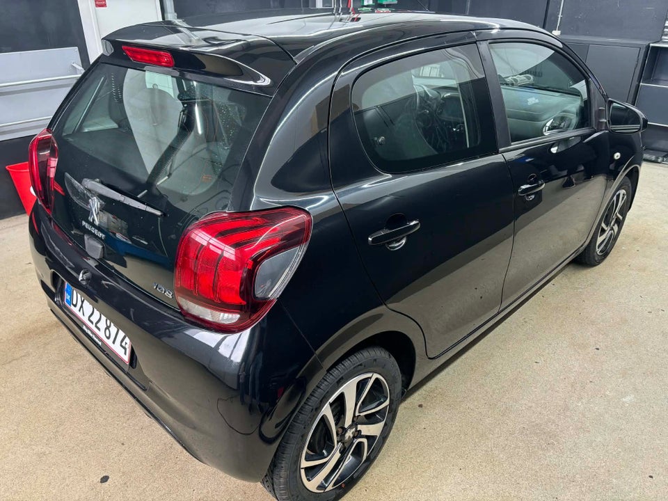 Peugeot 108 1,0 e-VTi 72 Selection Tech 5d