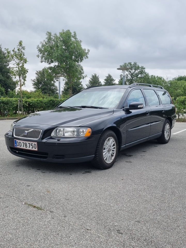 Volvo V70 2,4 140 5d