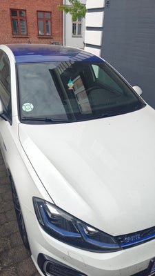 VW Golf VIII 1,4 eHybrid DSG 5d