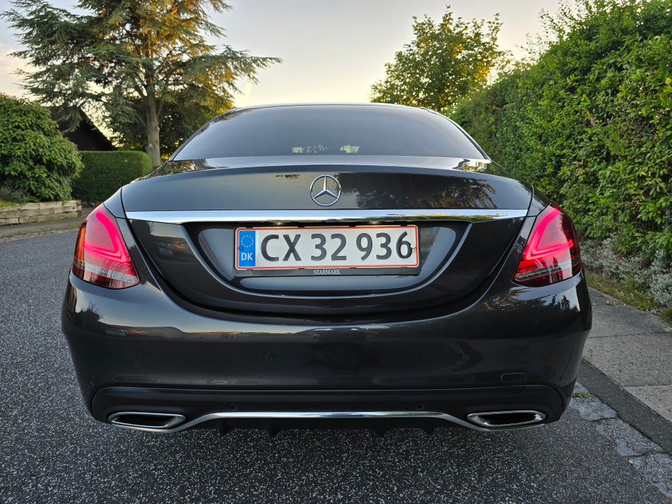 Mercedes C220 d 2,0 AMG Line aut. 4d