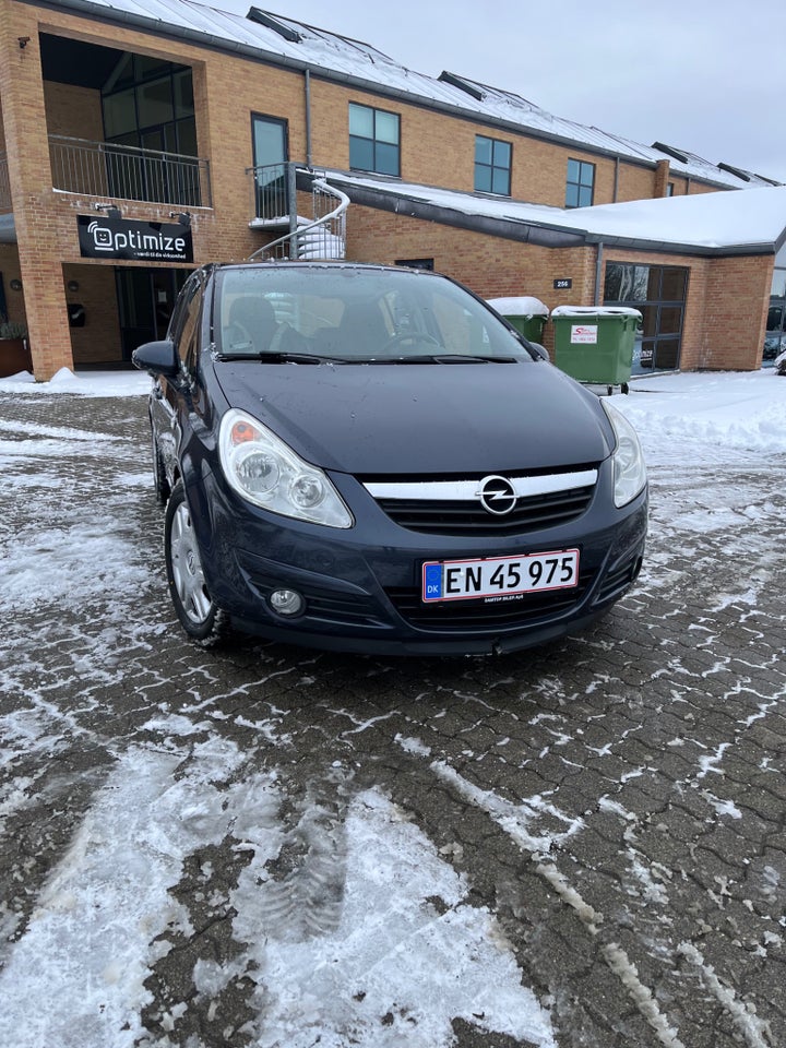 Opel Corsa 1,4 16V Cosmo 5d