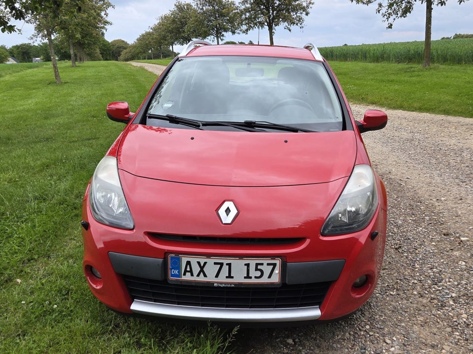 Renault Clio III 1,2 16V TCe Expression Sport Tourer 5d