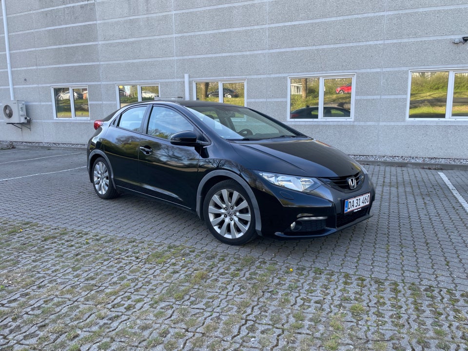 Honda Civic 1,8 i-VTEC Sport 5d