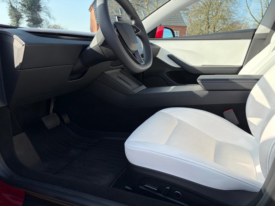 Tesla Model 3 RWD 4d