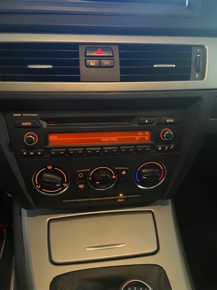 BMW 320i 2,0  4d