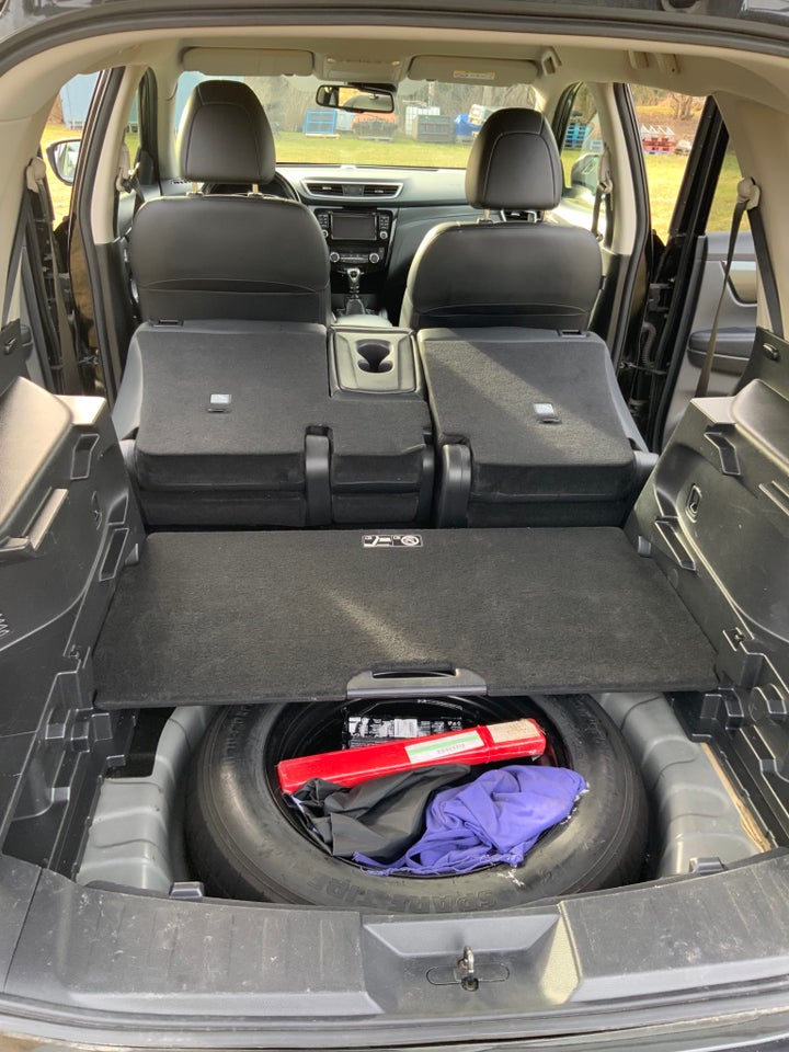 Nissan X-Trail 1,6 Dig-T 163 Tekna 5d