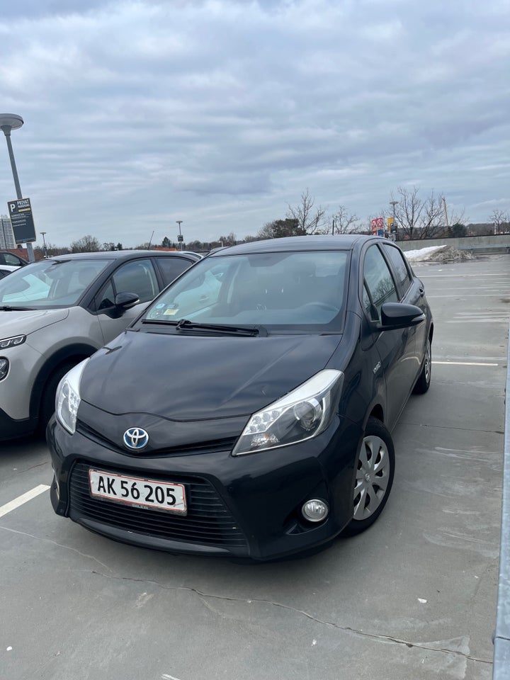 Toyota Yaris 1,5 Hybrid H2 Touch CVT 5d