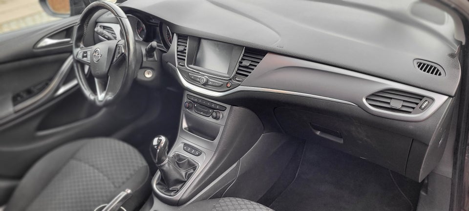 Opel Astra 1,0 T 105 Enjoy Sports Tourer 5d