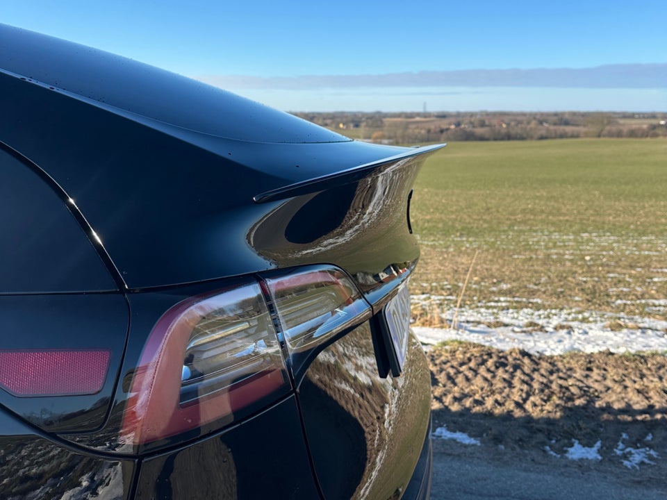 Tesla Model Y RWD 5d