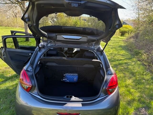 Peugeot 208 1,2 PureTech 82 Exclusive+ 5d