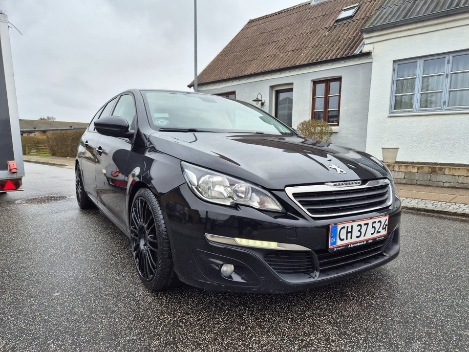 Peugeot 308 1,6 BlueHDi 120 Style SW 5d